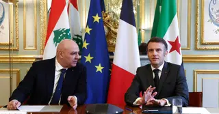 ইসরাইলের সামরিক তৎপরতা বন্ধে ম্যাক্রোঁর সঙ্গে ফোনালাপ লেবাননের প্রেসিডেন্টের